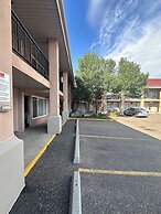 Econo Lodge Lethbridge