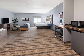 AmericInn by Wyndham Grinnell