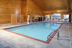 AmericInn by Wyndham Grinnell