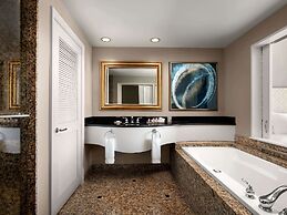 Fairmont Vancouver Airport In-Terminal Hotel