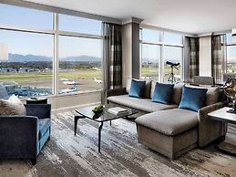 Fairmont Vancouver Airport In-Terminal Hotel