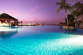 Le Méridien Mina Seyahi Beach Resort & Waterpark
