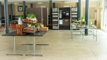 Holiday Inn Berlin Airport - Conference Centre by IHG