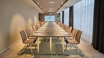 Holiday Inn Berlin Airport - Conference Centre by IHG