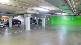 Holiday Inn Berlin Airport - Conference Centre by IHG