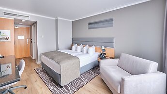 Holiday Inn Berlin Airport - Conference Centre by IHG