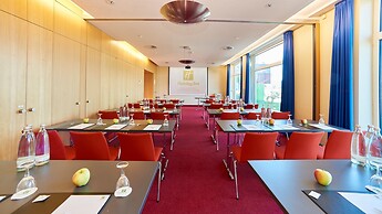 Holiday Inn Berlin Airport - Conference Centre by IHG