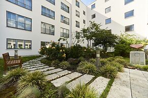 Holiday Inn Berlin Airport - Conference Centre by IHG