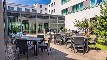 Holiday Inn Berlin Airport - Conference Centre by IHG