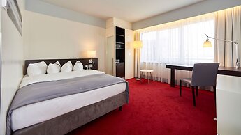 Holiday Inn Berlin Airport - Conference Centre by IHG
