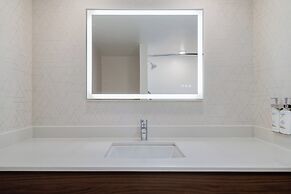 Holiday Inn Express Hotel & Suites Bentonville by IHG