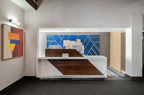 Holiday Inn Express Hotel & Suites Bentonville by IHG