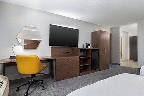 Holiday Inn Express Hotel & Suites Bentonville by IHG