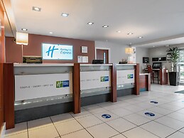 Holiday Inn Express London Gatwick - Crawley by IHG