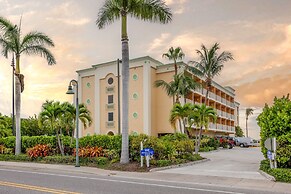 Hutchinson Island Hotel