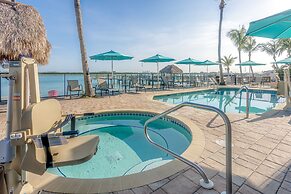 Hutchinson Island Hotel