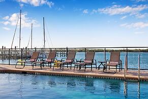 Hutchinson Island Hotel