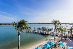 Hutchinson Island Hotel