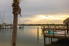 Hutchinson Island Hotel