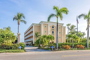 Hutchinson Island Hotel