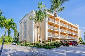Hutchinson Island Hotel
