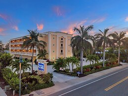Hutchinson Island Hotel