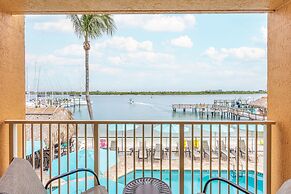 Hutchinson Island Hotel