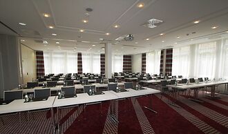Holiday Inn Frankfurt Airport - Neu-Isenburg by IHG
