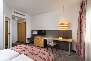 Holiday Inn Frankfurt Airport - Neu-Isenburg by IHG
