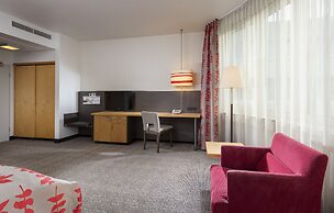 Holiday Inn Frankfurt Airport - Neu-Isenburg by IHG