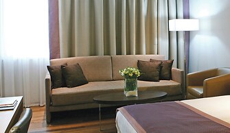Crowne Plaza Limassol by IHG