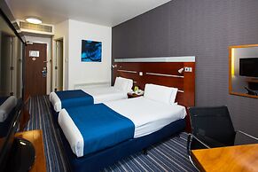 Holiday Inn Express London - Wimbledon South by IHG
