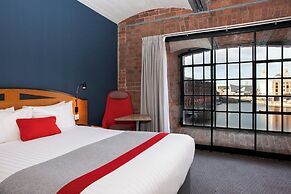 Holiday Inn Express Albert Dock by IHG