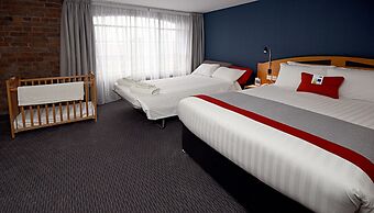 Holiday Inn Express Albert Dock by IHG