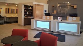 Holiday Inn Express Irwin (PA TPK Exit 67) by IHG