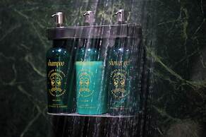 British Colonial - Nassau