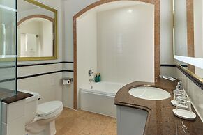 British Colonial - Nassau