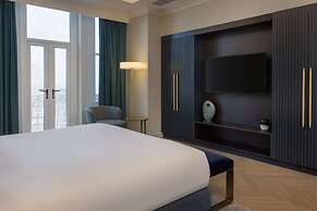 DoubleTree by Hilton Brighton Metropole