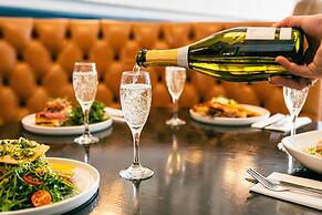 DoubleTree by Hilton Brighton Metropole