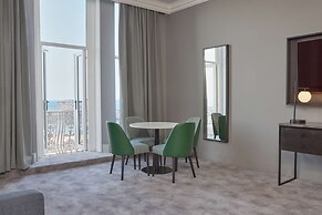 DoubleTree by Hilton Brighton Metropole