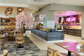 DoubleTree by Hilton Dartford Bridge