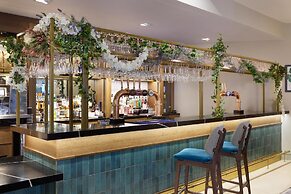 DoubleTree by Hilton Dartford Bridge