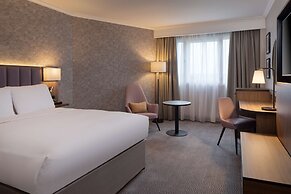 DoubleTree by Hilton Dartford Bridge