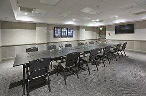 DoubleTree by Hilton Dartford Bridge