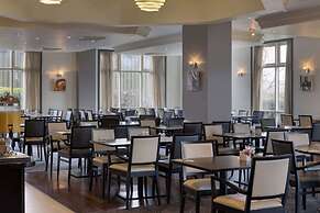 DoubleTree by Hilton Dartford Bridge
