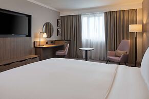 DoubleTree by Hilton Dartford Bridge