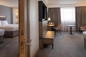 DoubleTree by Hilton Dartford Bridge