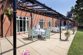 DoubleTree by Hilton St. Anne's Manor