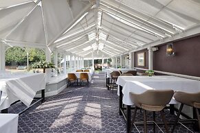 DoubleTree by Hilton St. Anne's Manor