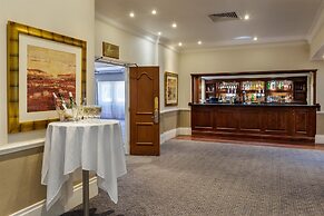 DoubleTree by Hilton St. Anne's Manor